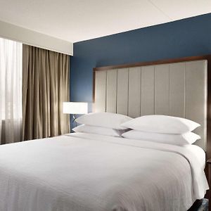 Premium King Suite
